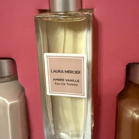 Laura Mercier Ambre Vanille Body Care Trio in Pink Box - Picture 5 of 7
